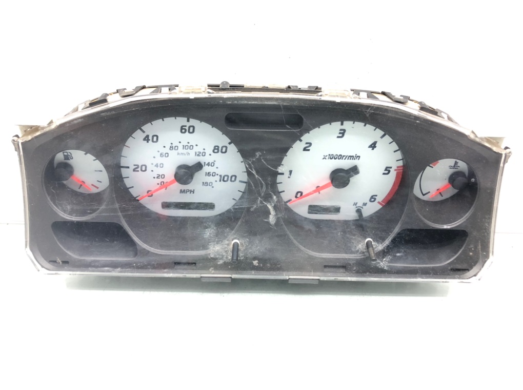 Щиток приборов (приборная панель) для Nissan Navara, 2002 г. 2.5 DCi дизель б/у