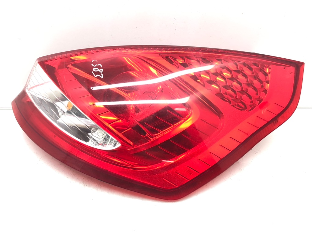 Фонарь задний правый для Ford Fiesta, 2012 г. 1.2 i бензин б/у