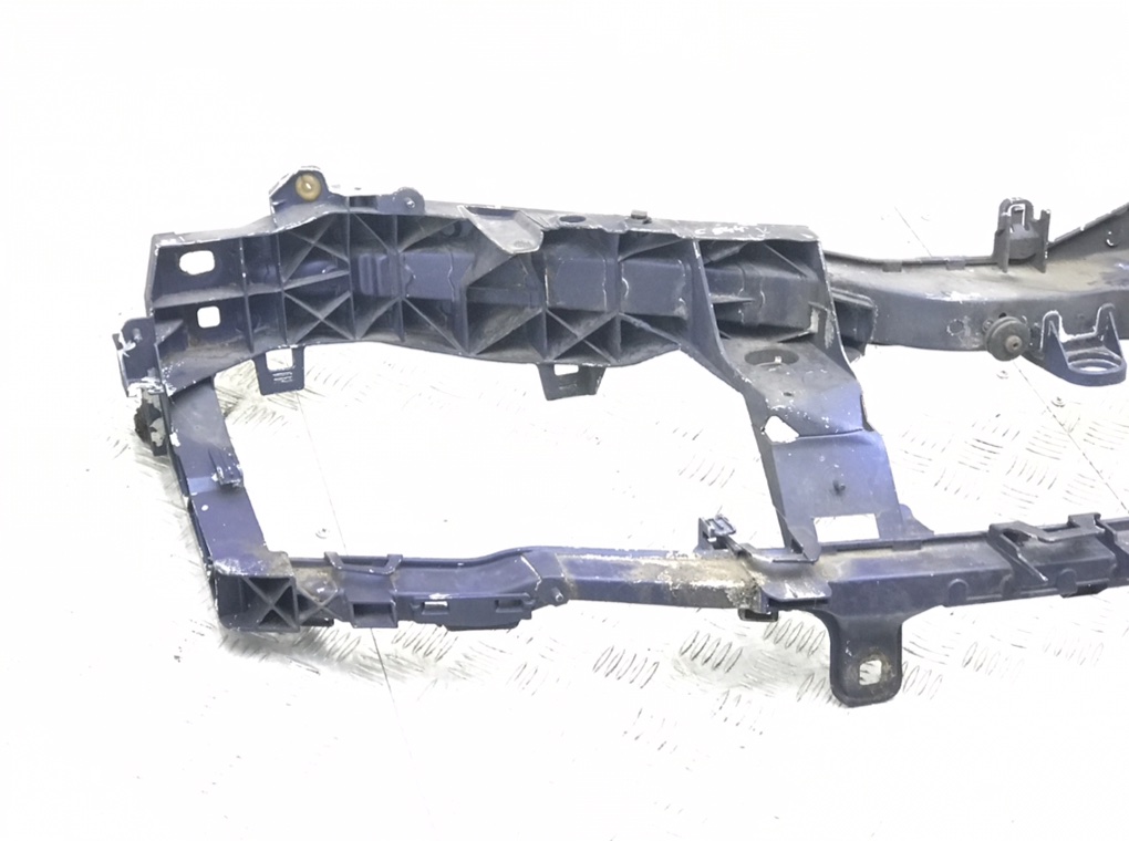 Панель передняя (телевизор) для Ford Focus, 2009 г. 2.0 i бензин б/у — фото 3