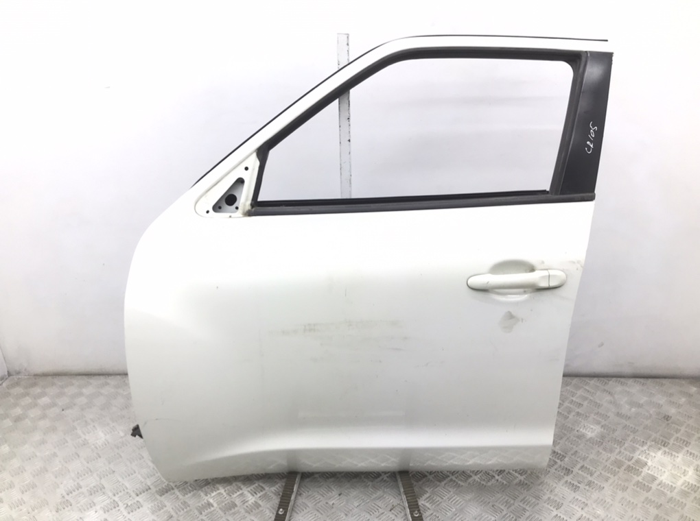 Дверь передняя левая для Nissan Juke, 2014 г. 1.2 Ti бензин б/у