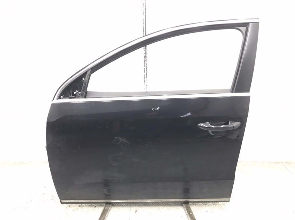 Дверь передняя левая для Volkswagen Passat, 2011 г. 2.0 TDi дизель б/у