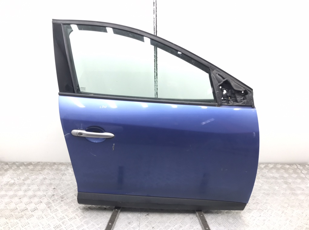 Дверь передняя правая для Renault Megane, 2011 г. 1.5 DCi дизель б/у
