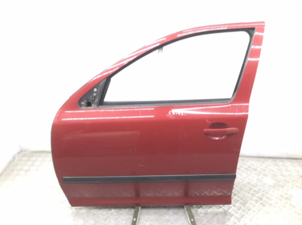Дверь передняя левая для Skoda Octavia, 2005 г. 1.9 TDi дизель б/у
