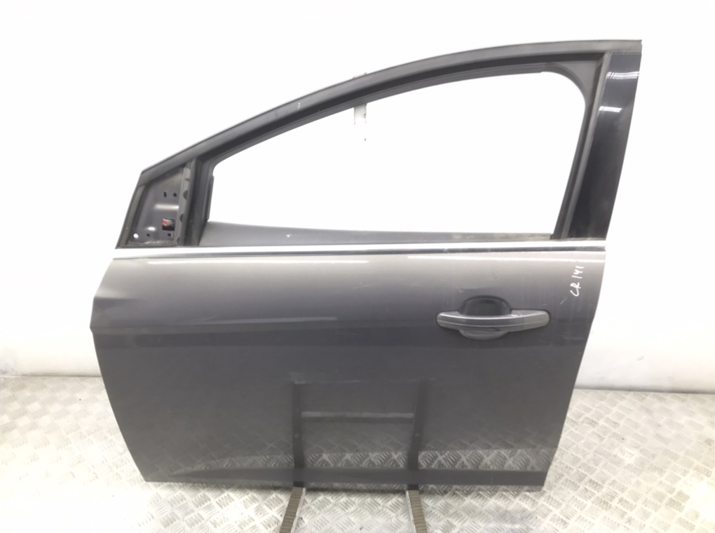 Дверь передняя левая для Ford Focus, 2011 г. 1.6 i бензин б/у