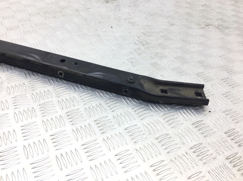 Планка под капот для BMW 5 F10/F11/GT F07, 2010 г. 2.0 TD дизель б/у — фото 4
