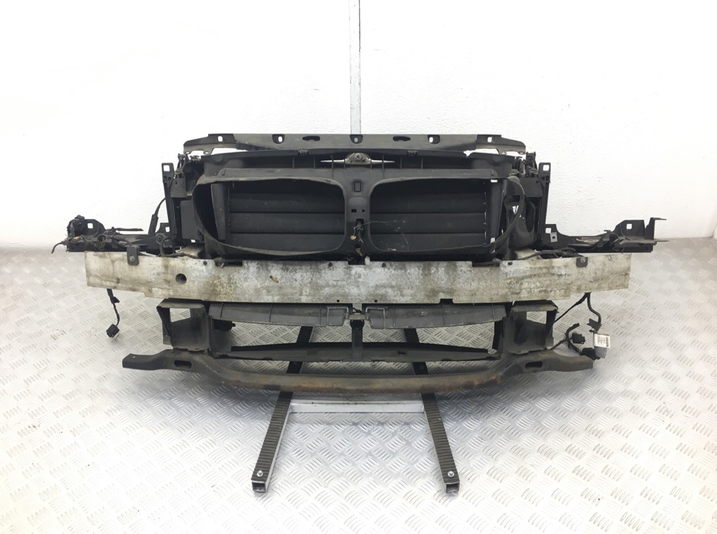 Панель передняя (телевизор) для BMW 5 F10/F11/GT F07, 2010 г. 2.0 TD дизель б/у