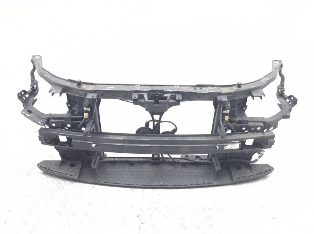 Панель передняя (телевизор) для Hyundai i30, 2009 г. 1.6 CRDi дизель б/у