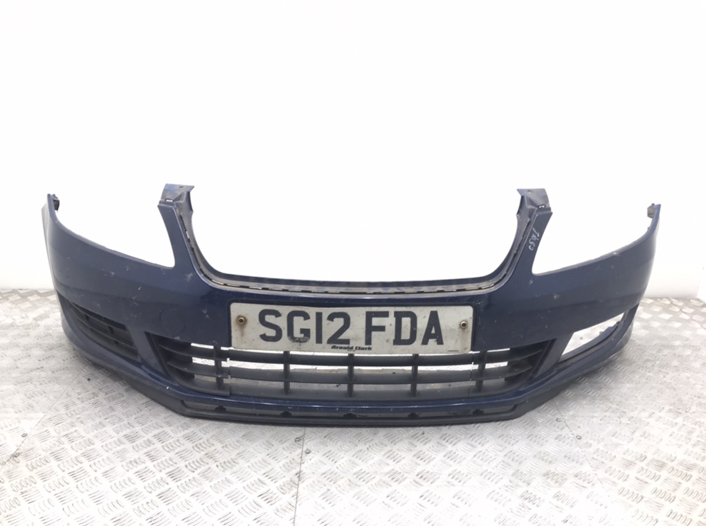 Бампер передний для Skoda Fabia, 2012 г. 1.2 i бензин б/у