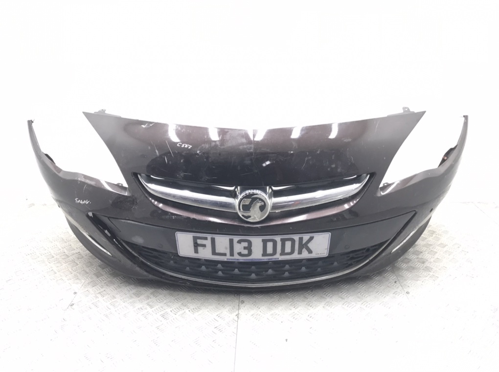 Бампер передний для Opel Astra, 2013 г. 2.0 CDTi дизель б/у