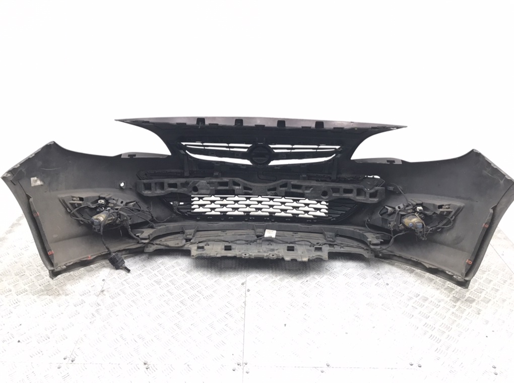 Бампер передний для Opel Astra, 2013 г. 2.0 CDTi дизель б/у — фото 2