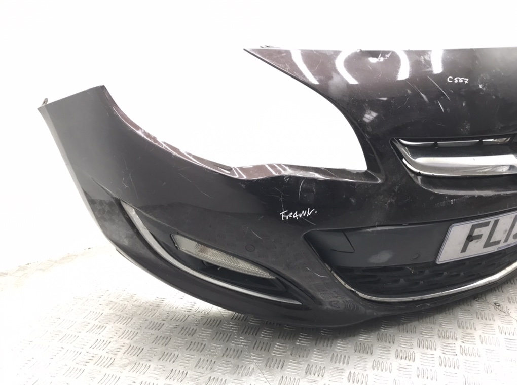 Бампер передний для Opel Astra, 2013 г. 2.0 CDTi дизель б/у — фото 3