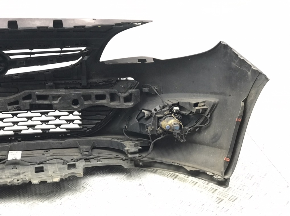 Бампер передний для Opel Astra, 2013 г. 2.0 CDTi дизель б/у — фото 6