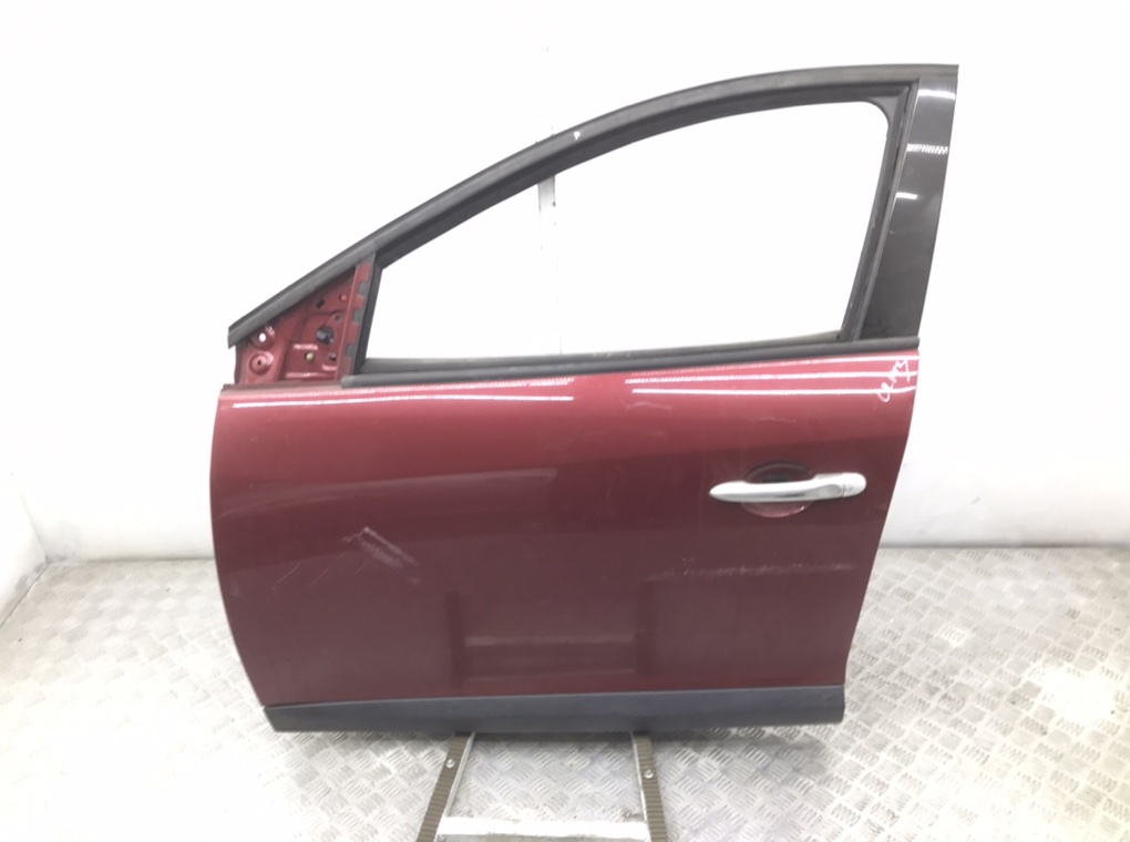 Дверь передняя левая для Renault Megane, 2011 г. 1.6 i бензин б/у