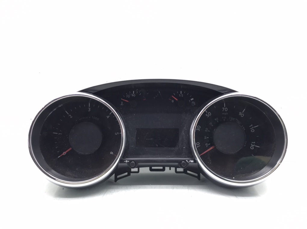 Щиток приборов (приборная панель) для Peugeot 3008, 2012 г. 1.6 HDi дизель б/у