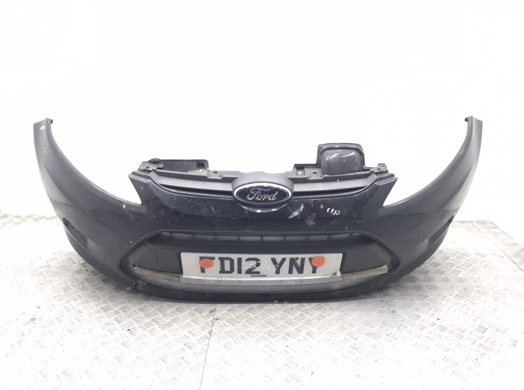 Бампер передний для Ford Fiesta, 2012 г. 1.4 TDCI дизель б/у
