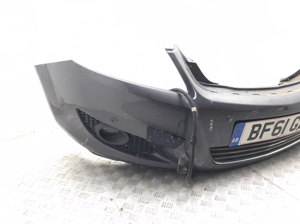 Бампер передний для Opel Zafira, 2011 г. 1.7 CDTi дизель б/у — фото 3