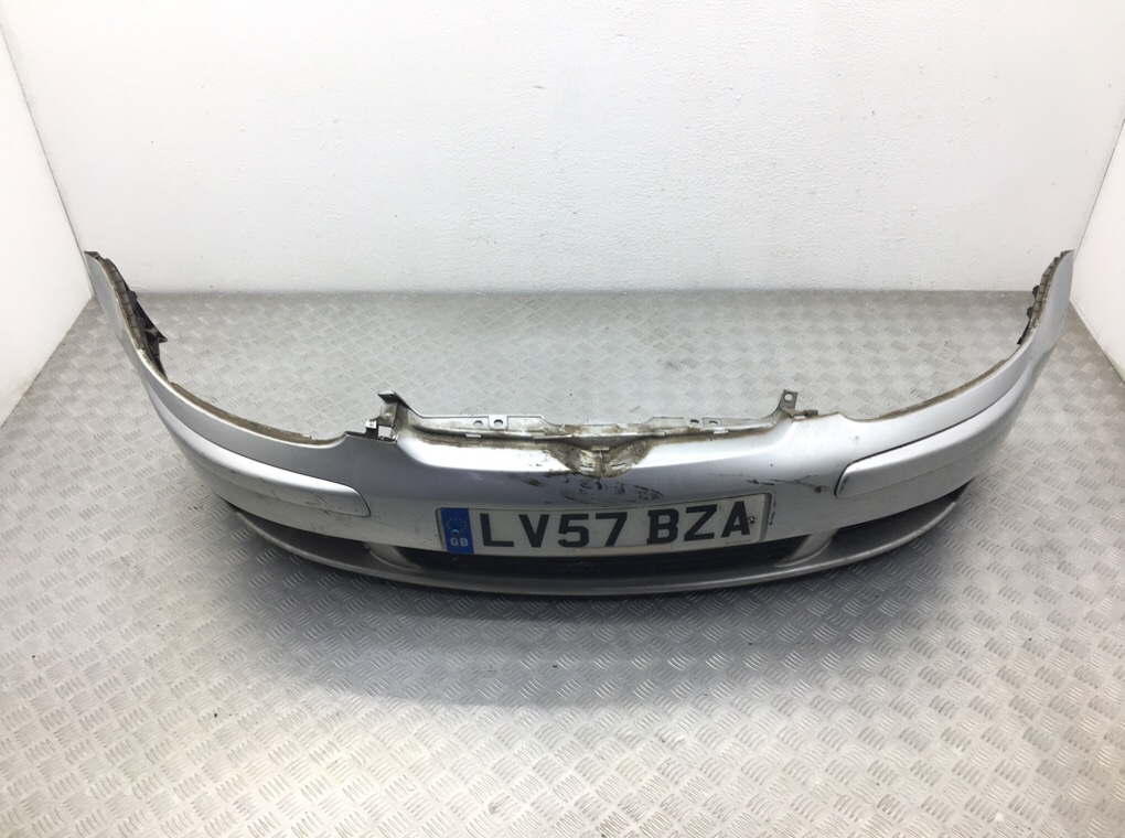 Бампер передний для Volkswagen Golf, 2007 г. 1.6 FSI бензин б/у — фото 2