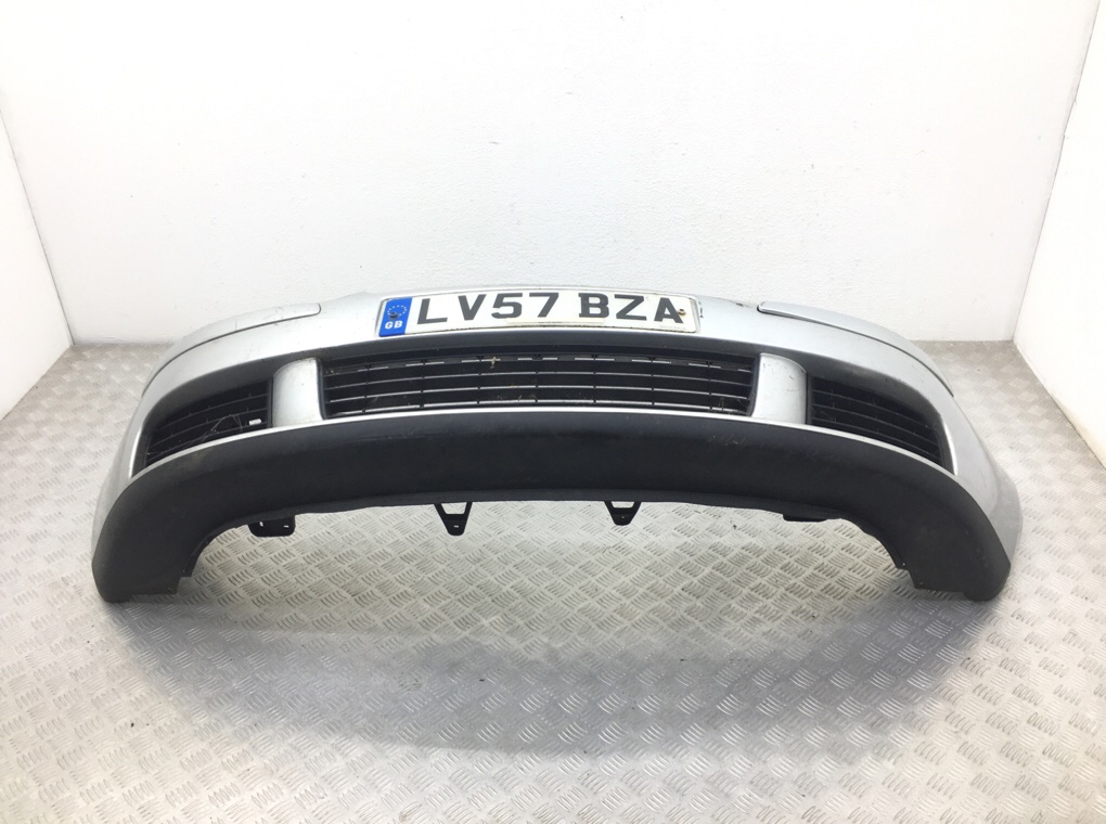Бампер передний для Volkswagen Golf, 2007 г. 1.6 FSI бензин б/у — фото 5