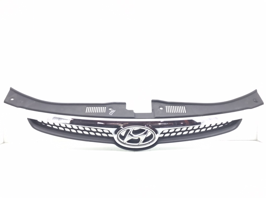 Решетка радиатора для Hyundai i30, 2009 г. 1.6 CRDi дизель б/у