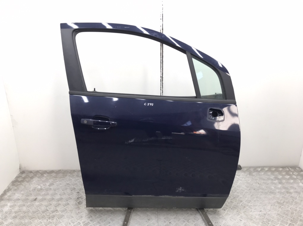 Дверь передняя правая для Opel Mokka, 2013 г. 1.7 CDTi дизель б/у