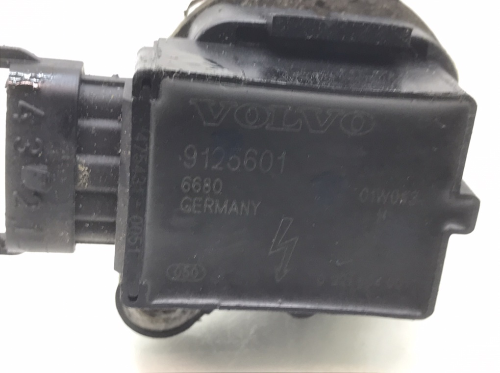 Катушка зажигания для Volvo V70, 2001 г. 2.4 i бензин б/у — фото 6