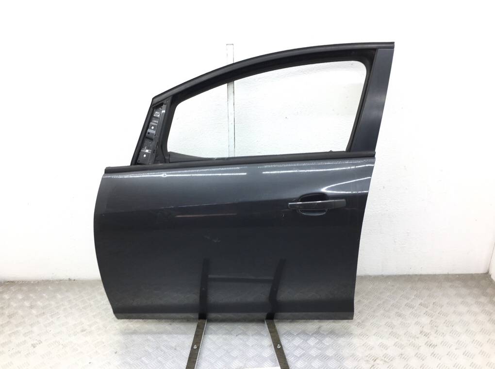 Дверь передняя левая для Opel Astra, 2011 г. 1.7 CDTi дизель б/у