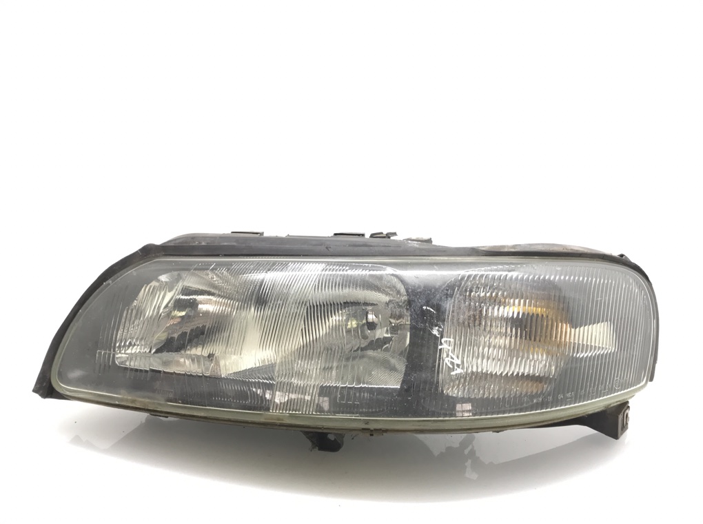 Фара левая для Volvo V70, 2004 г. 2.4 D5 дизель б/у