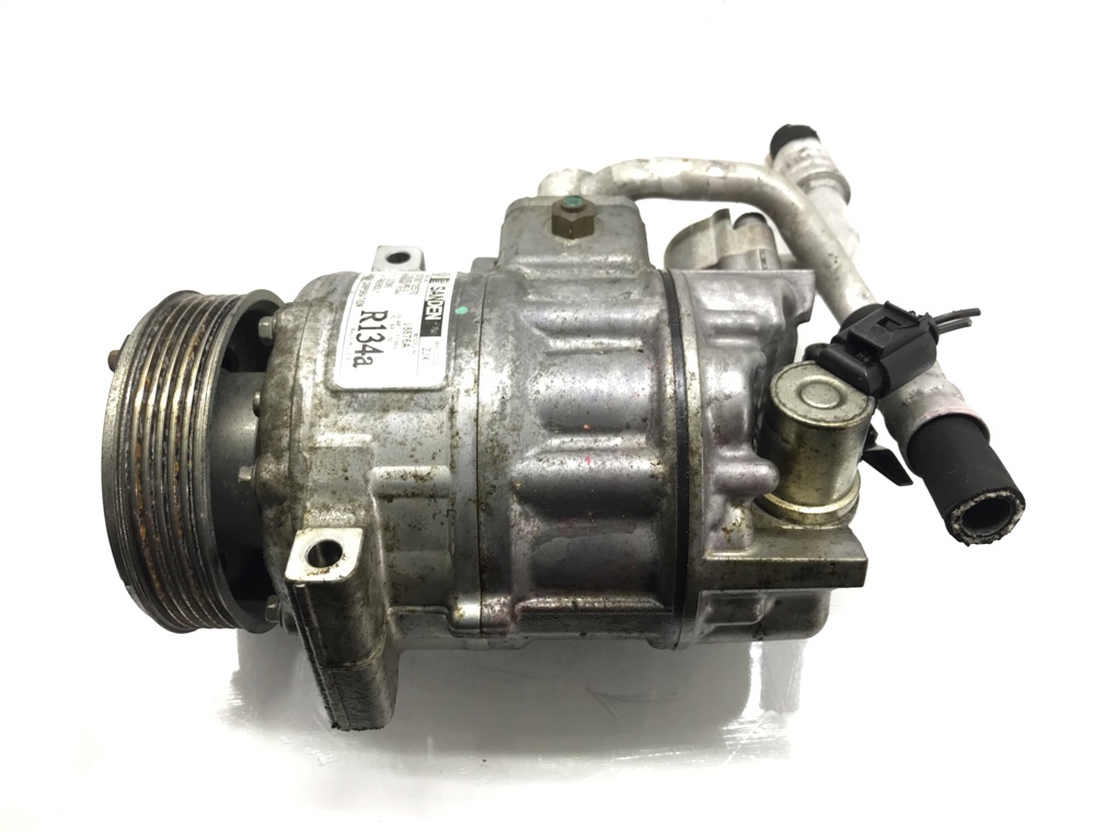 Компрессор кондиционера для Volkswagen Jetta, 2006 г. 2.0 TDi дизель б/у