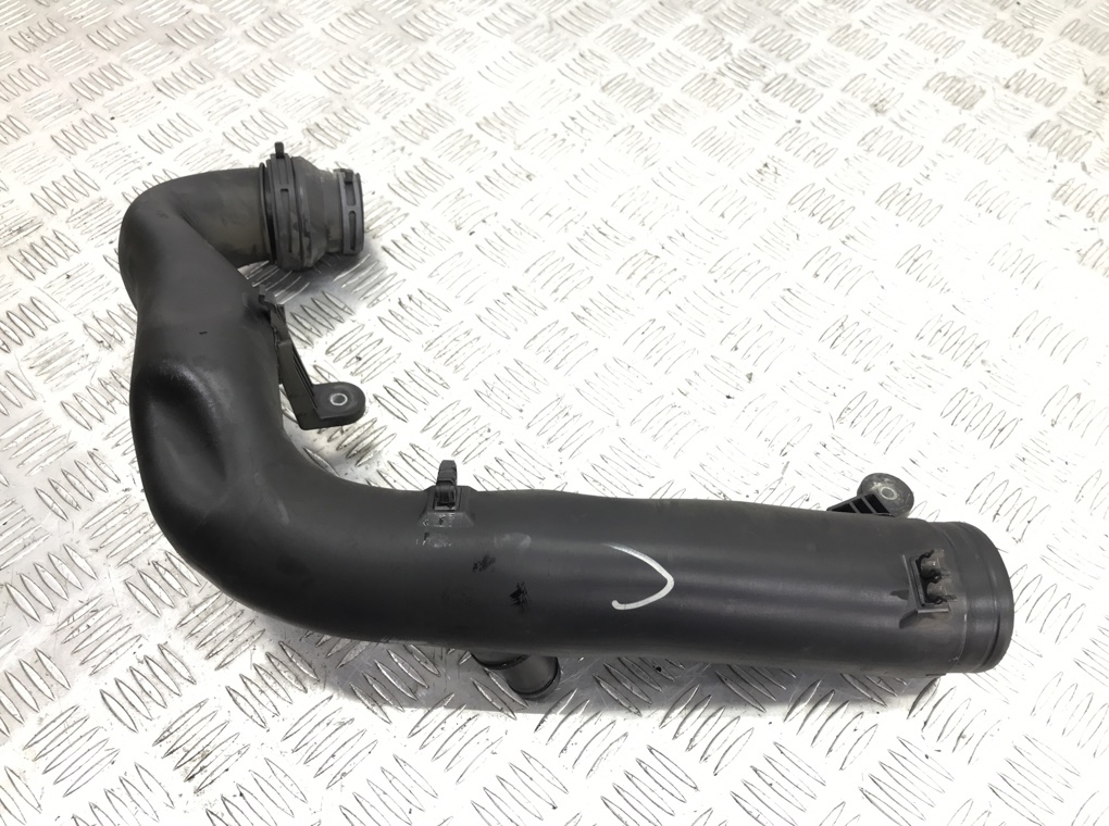 Патрубок турбины для Volkswagen Jetta, 2006 г. 2.0 TDi дизель б/у