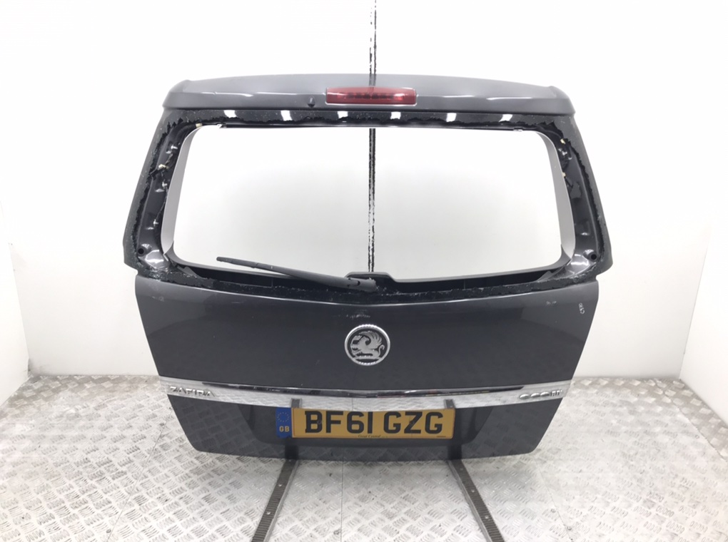 Крышка багажника для Opel Zafira, 2011 г. 1.7 CDTi дизель б/у
