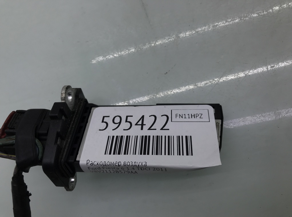 Расходомер воздуха для Ford Fiesta, 2011 г. 1.4 TDCI дизель б/у — фото 5