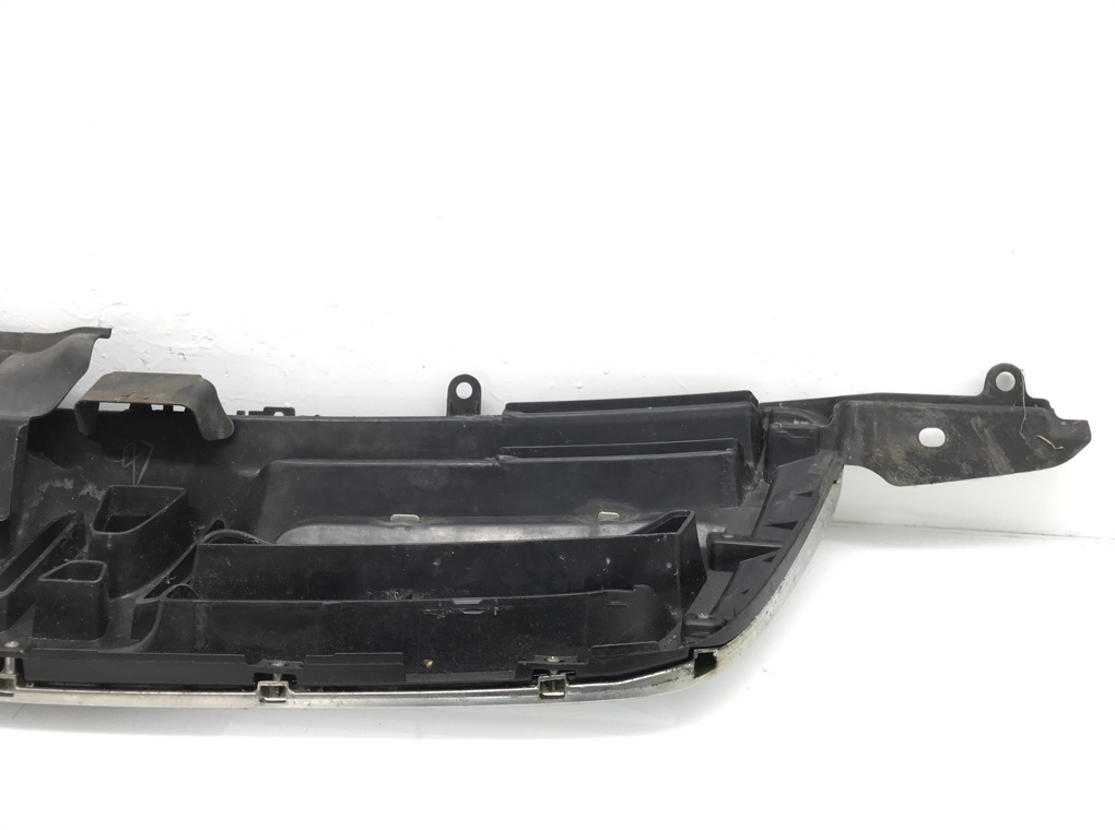 Решетка радиатора для Honda CR-V, 2004 г. 2.0 i бензин б/у — фото 5