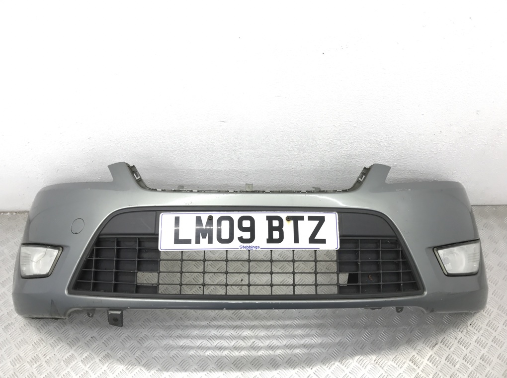 Бампер передний для Ford Mondeo, 2009 г. 2.0 TDCi дизель б/у