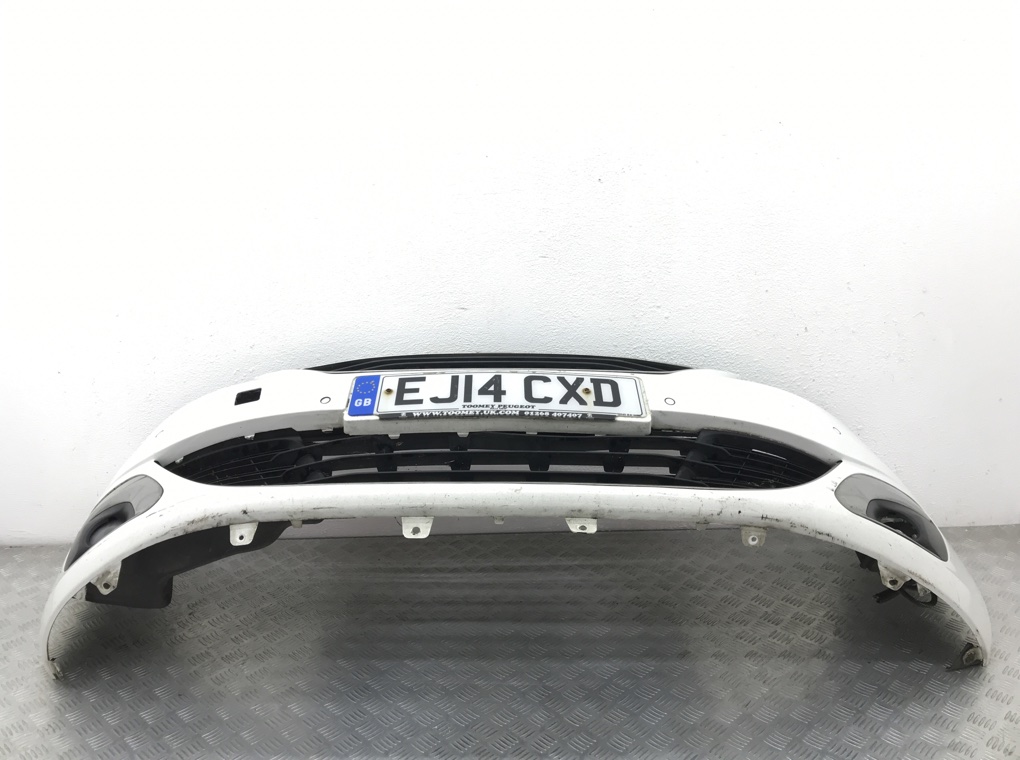 Бампер передний для Peugeot 308, 2014 г. 1.6 HDI дизель б/у — фото 2