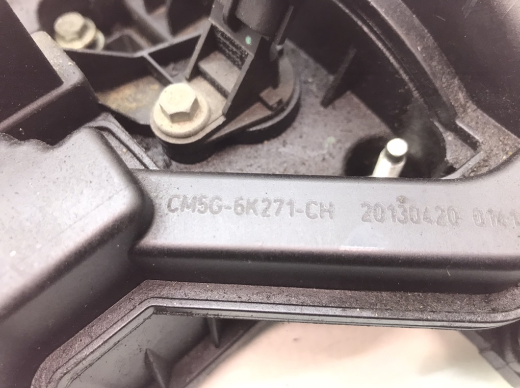 Клапанная крышка для Ford Focus, 2014 г. 1.0 Ti бензин б/у — фото 7