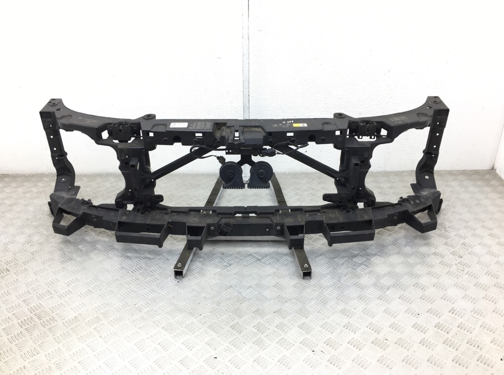 Панель передняя (телевизор) для Land Rover Range Rover Sport, 2011 г. 3.0 TD дизель б/у