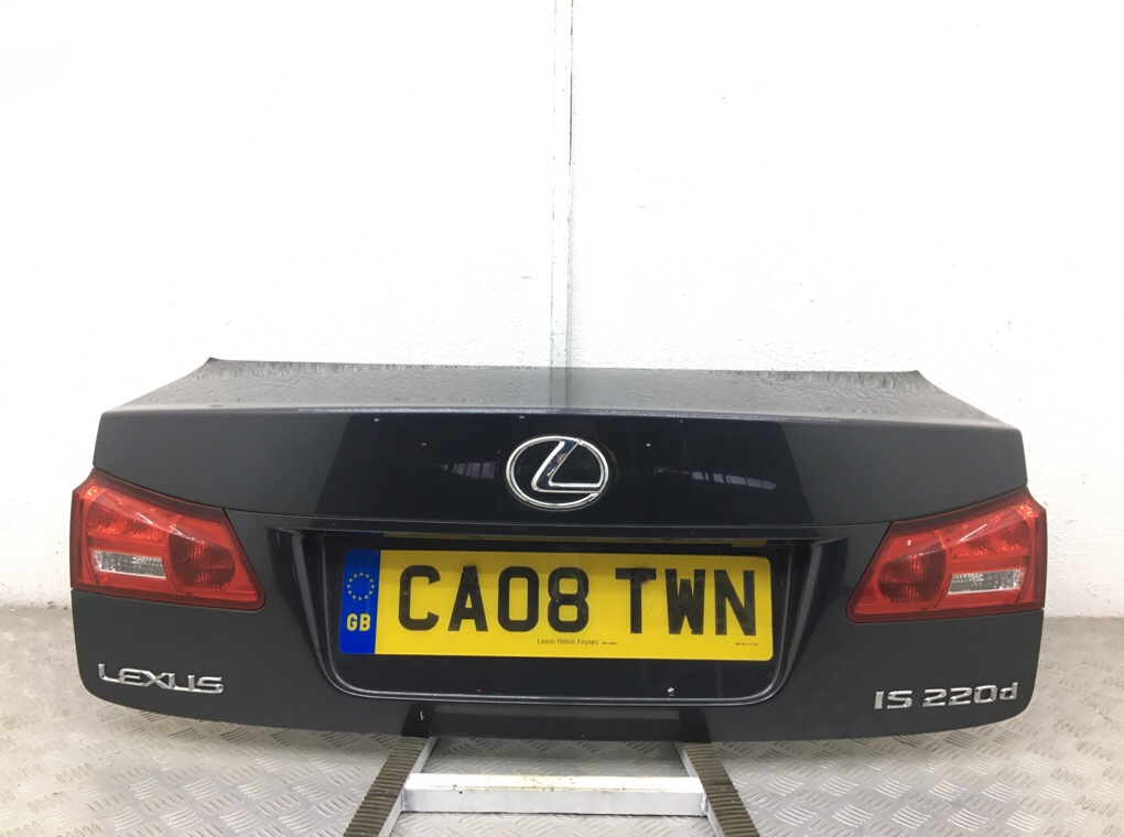 Крышка багажника для Lexus IS, 2008 г. 2.2 D дизель б/у