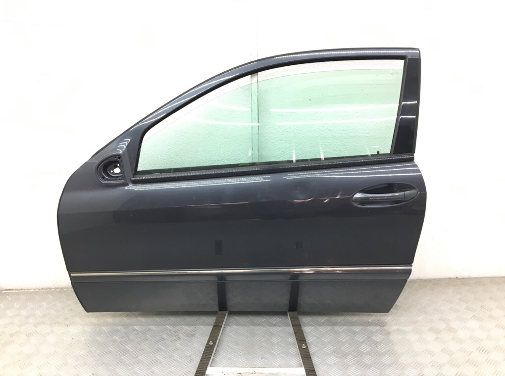 Дверь передняя левая для Mercedes CLC CL203, 2008 г. 2.2 CDi дизель б/у