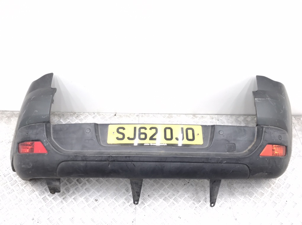 Бампер задний для Peugeot 3008, 2012 г. 1.6 HDi дизель б/у