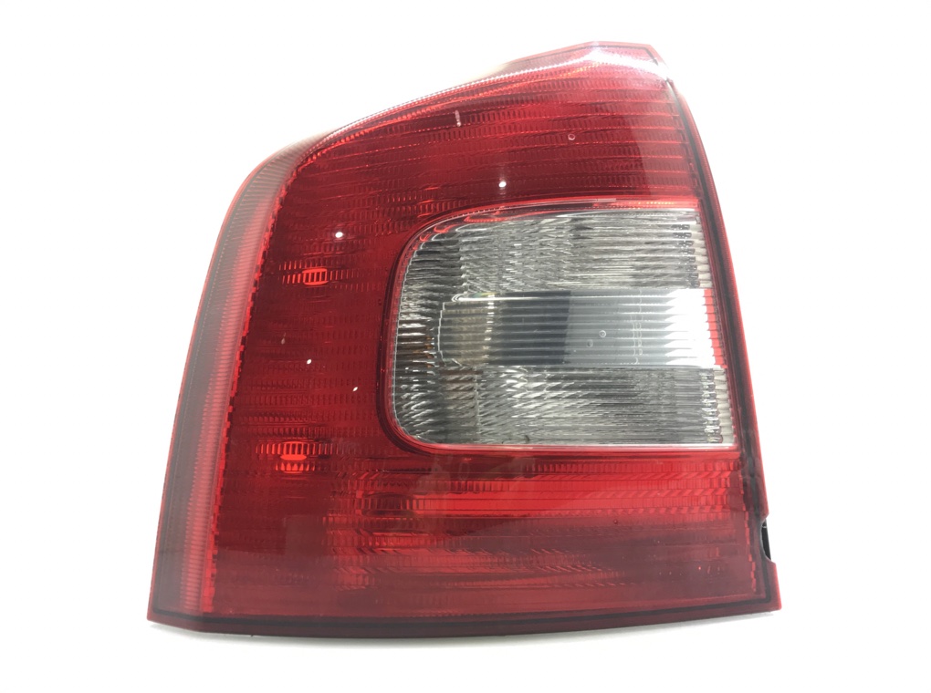 Фонарь задний левый для Skoda Octavia, 2012 г. 1.6 TDi дизель б/у