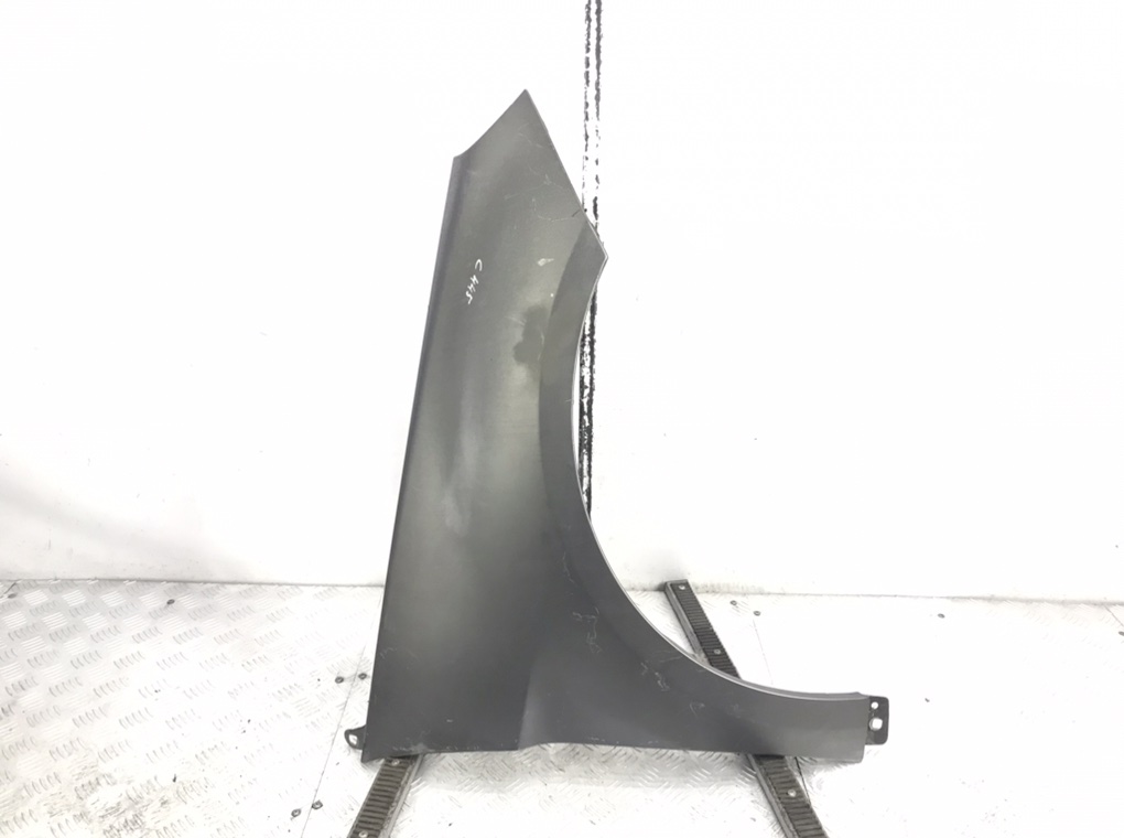 Крыло переднее правое для Mercedes B W245, 2011 г. 1.5 i бензин б/у