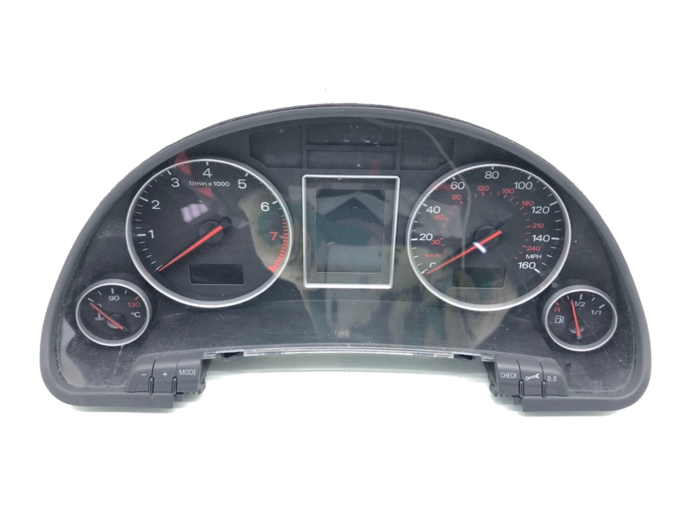 Щиток приборов (приборная панель) для Audi A4, 2004 г. 1.8 Ti бензин б/у