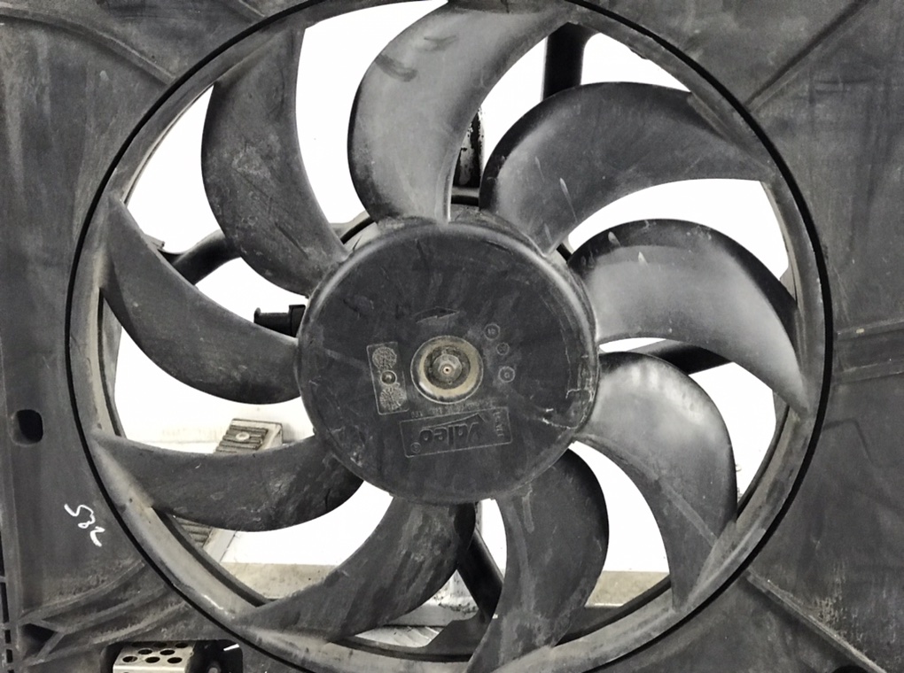 Вентилятор радиатора для Nissan Qashqai, 2013 г. 1.6 DCi дизель б/у — фото 4