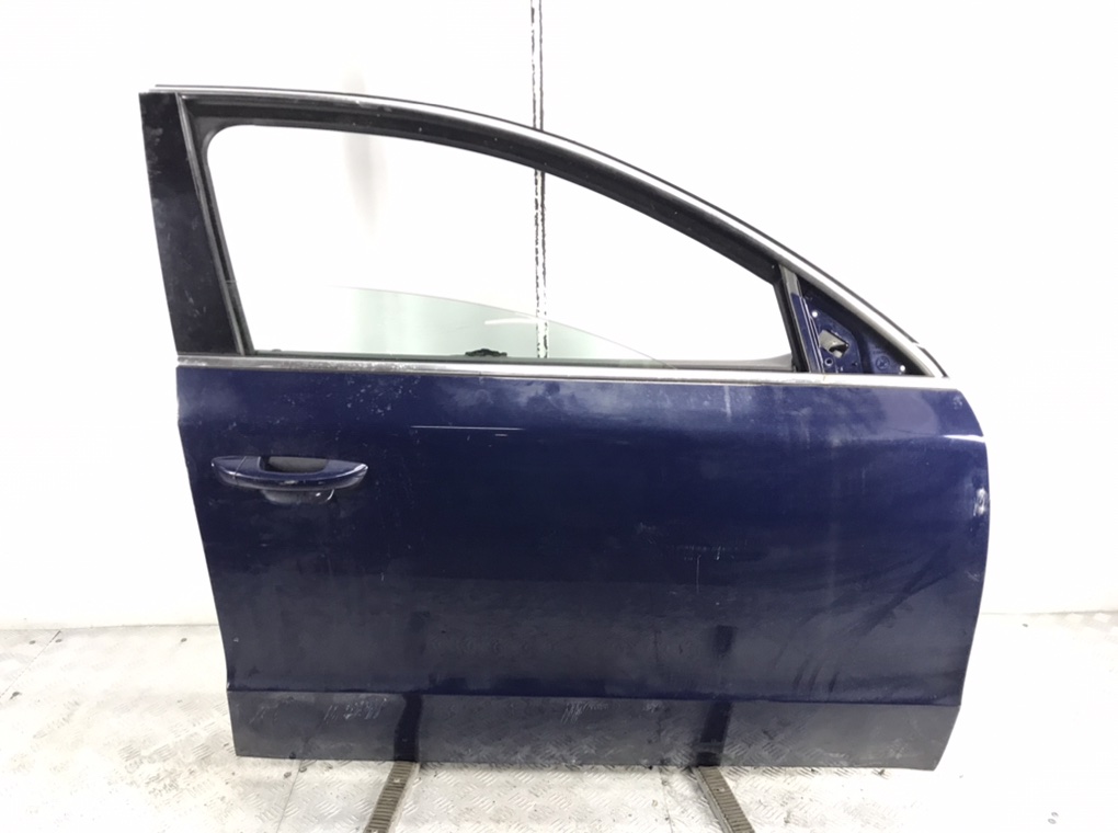 Дверь передняя правая для Skoda Superb, 2009 г. 2.0 TDi дизель б/у