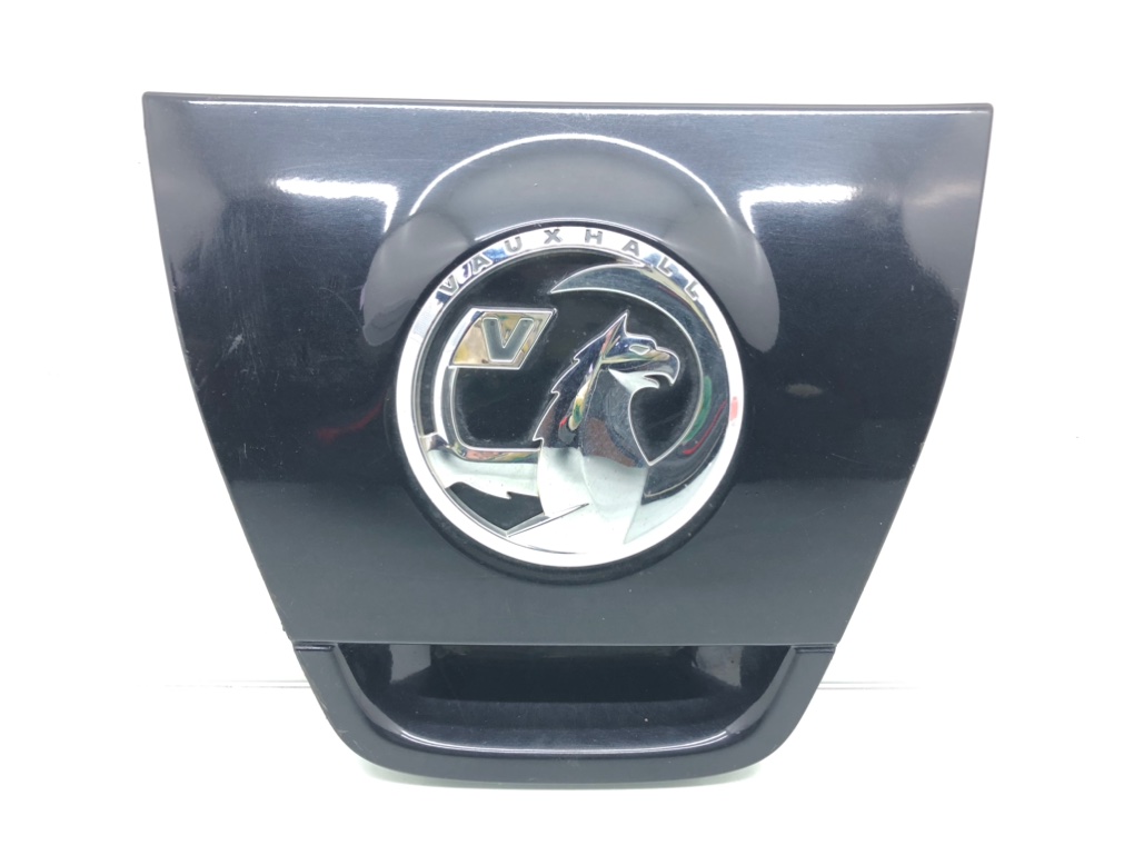 Ручка крышки багажника для Opel Astra, 2011 г. 1.7 CDTi дизель б/у