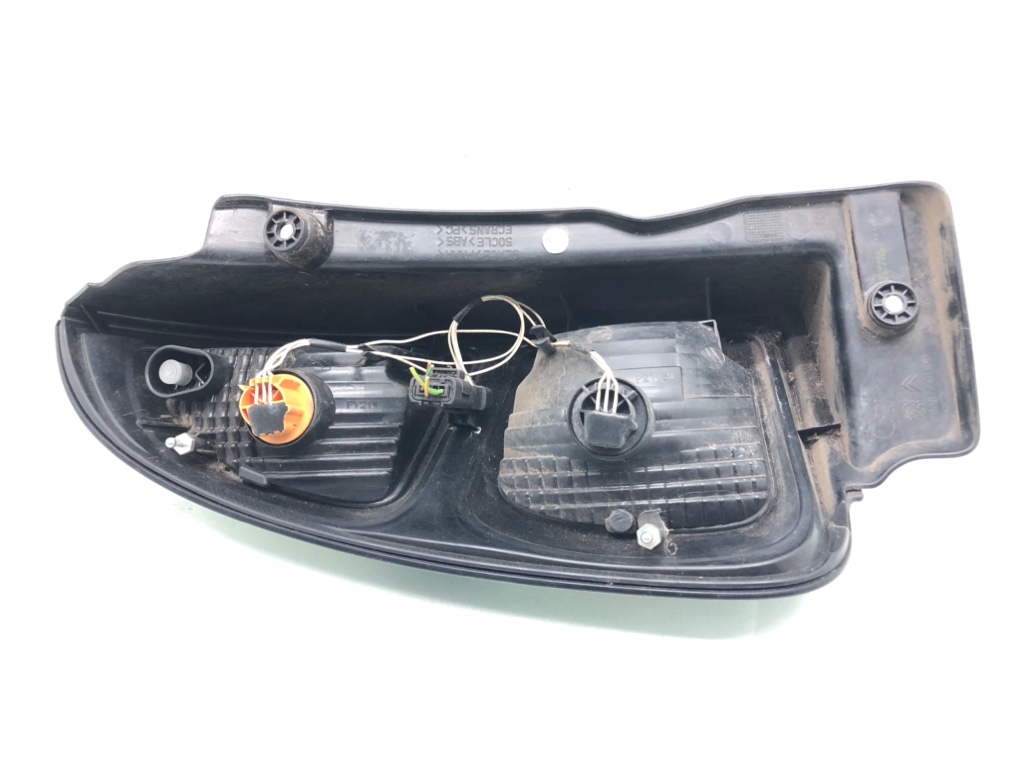 Фонарь задний правый для Citroen C3 Picasso, 2009 г. 1.6 HDi дизель б/у — фото 3