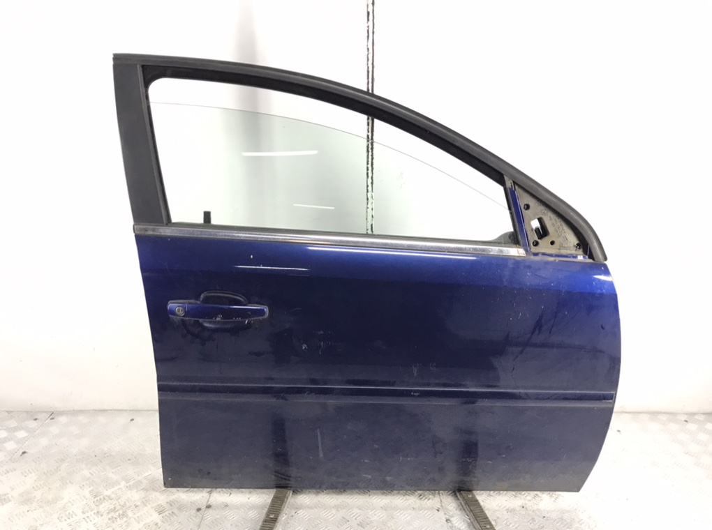 Дверь передняя правая для Opel Vectra, 2006 г. 2.2 i бензин б/у