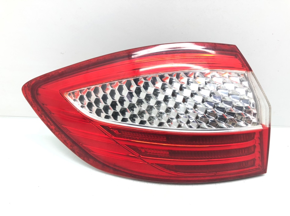 Фонарь задний левый для Ford Mondeo, 2009 г. 2.0 TDCi дизель б/у