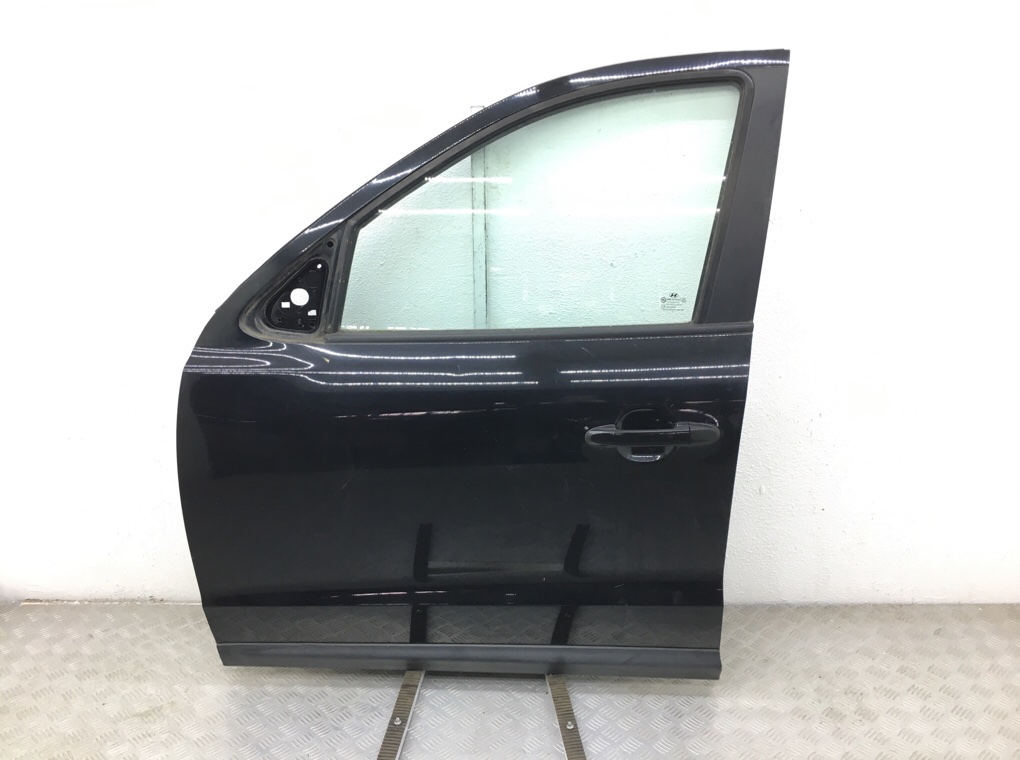 Дверь передняя левая для Hyundai Santa Fe, 2009 г. 2.4 i бензин б/у