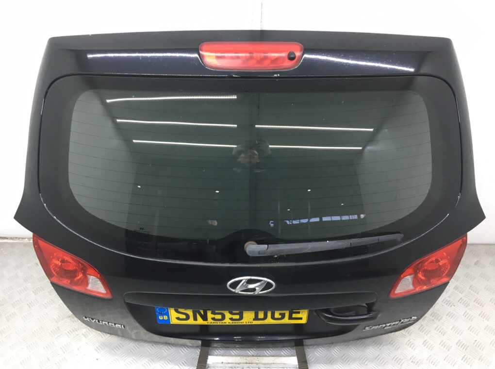 Крышка багажника для Hyundai Santa Fe, 2009 г. 2.4 i бензин б/у — фото 2